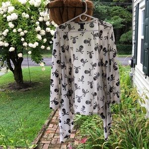 Skull Cardigan Size L Halloween